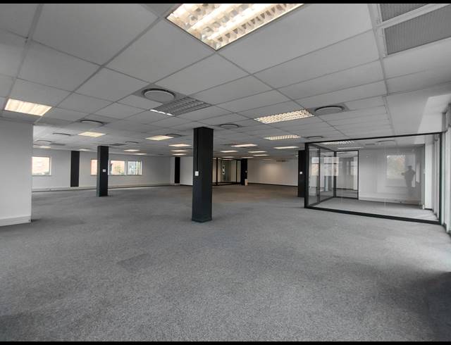 368M² OFFICE TO LET IN BRYANSTON